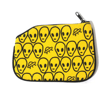 Load image into Gallery viewer, Alien Pattern (Coin Purse)
