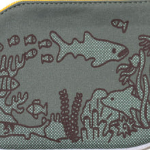 Load image into Gallery viewer, Aquarium (Coin Purse)
