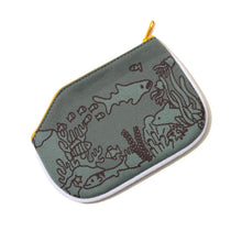 Load image into Gallery viewer, Aquarium (Coin Purse)
