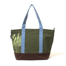 Load image into Gallery viewer, ARTWORK x FROILAN CALAYAG Bunny Flower Friends (Big Tote Bag)
